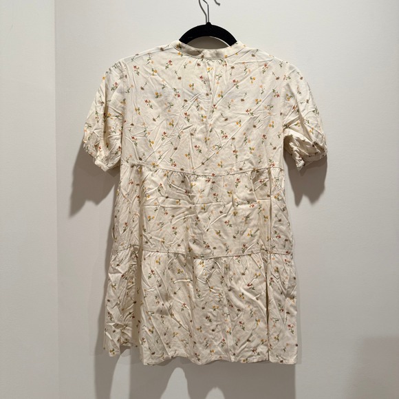 UNIQLO Kids Floral Tiered Mini Dress Puff Sleeve Cream Babydoll Boho Size 130 - Picture 3 of 5